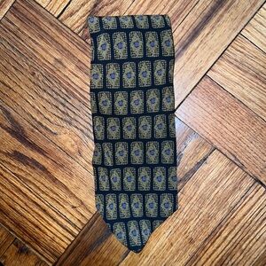 Giorgio Armani tie good condition